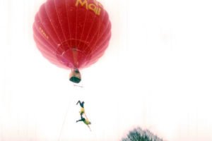 Hot air balloon stunts 1990